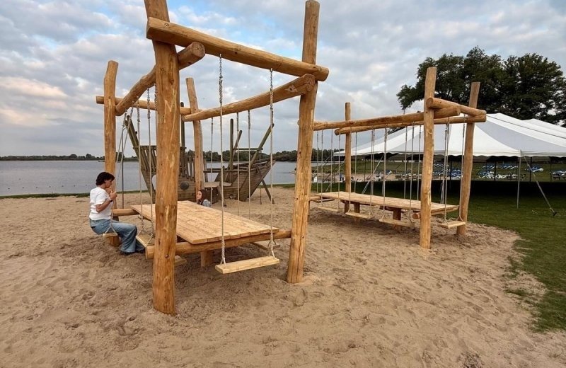 Schommeltafel strand de veerstal
